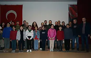 KİRAZ'DA 5. SINIFLAR ARASI İSTİKLAL MARŞI YARIŞMASI HEYECANI