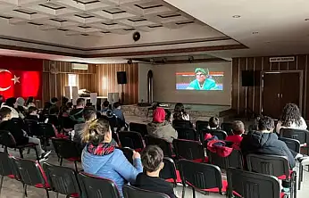 KİRAZ'DA ÇOCUKLAR 'TERS YÜZ 2' İLE SÖMESTR KEYFİ YAŞADI