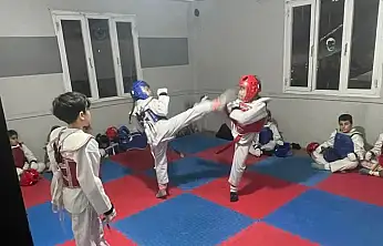 KİRAZ ÜLKÜ OCAKLARINDA TEKVANDO DERSLERİ SÜRÜYOR