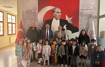 Müzekke Susamcıoğlu Anaokulu'ndan İlçe Milli Eğitim Müdürü Ökay'a Ziyaret