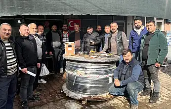 ÖDEMİŞ MADENİ İŞLER DEMİRCİLER ODASI BAŞKAN ADAYI HAKAN GÜÇLÜ YAĞMUR ÇAMUR DEMEDEN SAHADA