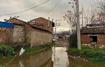 ÖDEMİŞ OCAKLI KÜME EVLERİNDE SU BASKINI İSYANI