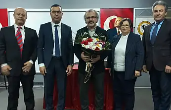 ÖDEMİŞ'TE 'BAŞARIYA GÜLÜMSE' SEMİNERİ DÜZENLENDİ