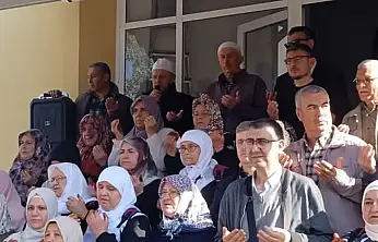 Ödemiş'te Umre Yolcuları Dualarla Uğurlandı