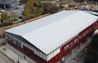 Ödemiş Yüzme Havuzu Gençlerin Hizmetine Hazırlanıyor