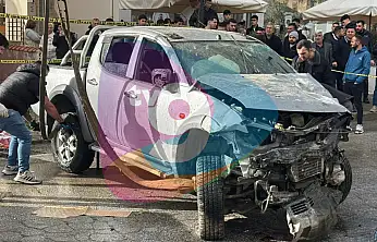 ÖDEMİŞ ZAFER MAHALLESİ'NDE DEHŞET ANLARI: PİKAP EVE GİRDİ, 1'İ AĞIR 6 YARALI