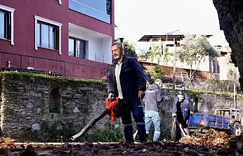 TİRE BELEDİYESİ FIRTINAYA RAĞMEN SAHADA