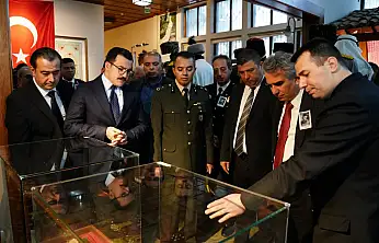 Tire Belediyesi'nden 10 Kasım'a Özel Anlamlı Sergi