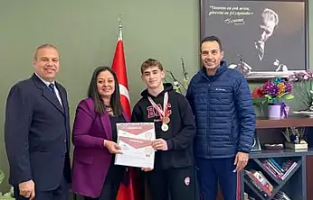 Tire'de Bilek Güreşi Şampiyonuna Tebrik Ziyareti