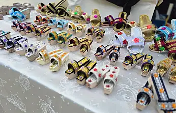 TİRE'DE İLK YENİ YIL HEDİYELİK EŞYA PAZARI AÇILDI