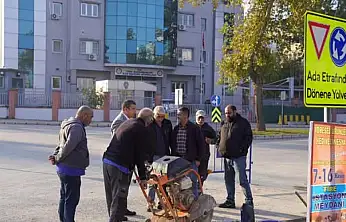 Tire'de Refet Saygılı Caddesi'nde Asfalt Yenileme Çalışmaları Devam Ediyor
