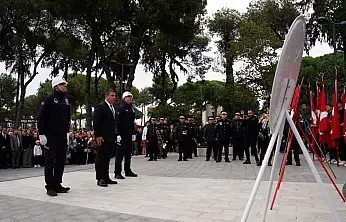 Tire'de Sirenler Çaldı, Ata'ya Saygı Nöbeti Başladı