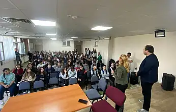 Ülkü Ocakları'ndan Ödemiş'te Öğrencilere Tanıtım Etkinliği