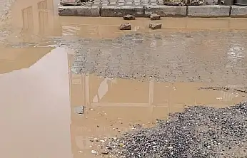 Umurbey Mahallesi Sular Altında: 'İşyerimize Sal İle Giriyoruz!'