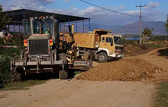 Yeğenli'de Üretim Yolu Çalışması Başladı