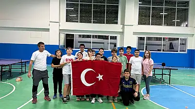 Ödemiş Gençlik Merkezi'nde Masa Tenisi Coşkusu
