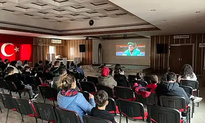 KİRAZ'DA ÇOCUKLAR 'TERS YÜZ 2' İLE SÖMESTR KEYFİ YAŞADI