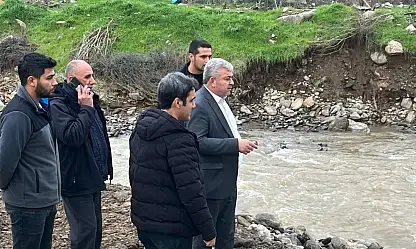 Kiraz'da sağanak yağış yaşamı olumsuz etkiledi