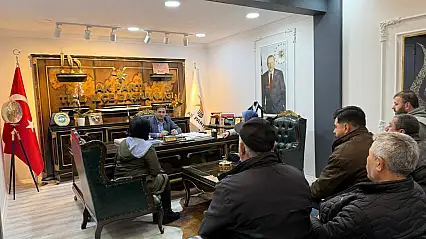 AK Parti Tire İlçe Başkanı Uğurlu İlçe Binasında Vatandaşlarla Buluştu