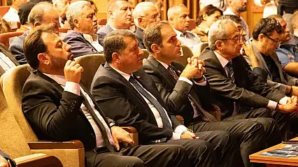 Bayındır'da 'İklim Değişikliği ve Su Yönetimi' Paneli Düzenlendi