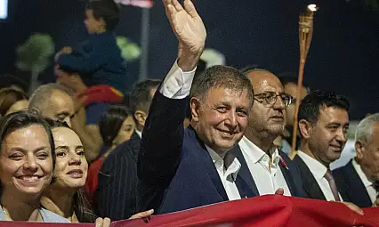 9 Eylül Coşkusu Fener Alayıyla Zirveye Ulaştı