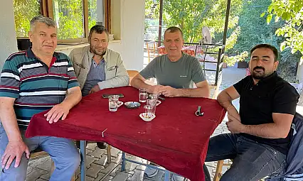 AK Parti İlçe Başkanı Öncel, Muhtarlarla Sabah Sohbetinde Buluştu