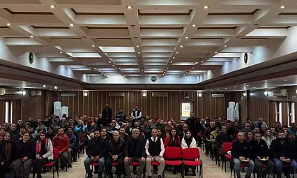 BAŞKAN COŞKUN, BELEDİYE PERSONELİYLE YENİ YILI KARŞILADI EMEKÇİLERE TEŞEKKÜR VE YENİ YIL MESAJI