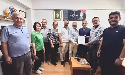 CHP KİRAZ İLÇE BAŞKANI MEHMET ORHAN GÖREVİNE BAŞLADI