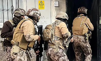 FETÖ'ye Türkiye Genelinde Darbe: 27 İlde Eş Zamanlı Operasyon, 101 Gözaltı!