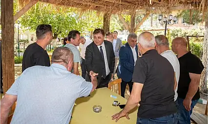 İzmir Büyükşehir Belediye Başkanı Cemil Tugay ve Heyeti Beydağ'da Bayram Coşkusunu Paylaştı