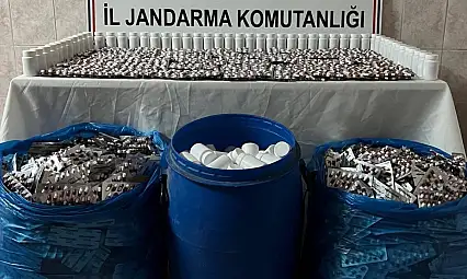 İzmir'de Jandarma'dan Uyuşturucu Operasyonu: 87 Şüpheli Yakalandı