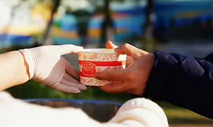 TİRE BELEDİYESİ'NDEN ÖĞRENCİLERE SICAK ÇORBA DESTEĞİ