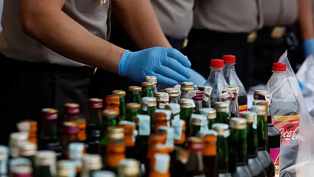 13 bin şişelik sahte içki için operasyon başlatıldı