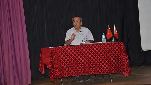 15 Temmuz Demokrasi Ve Milli Birlik Günü Şehit Yasin Ağaroğlu İmam Hatip Ortaokulunda Anıldı