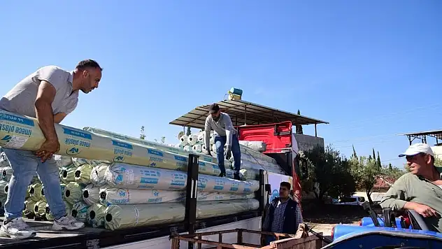 Afetten etkilenen çiftçilere büyükşehirden destek