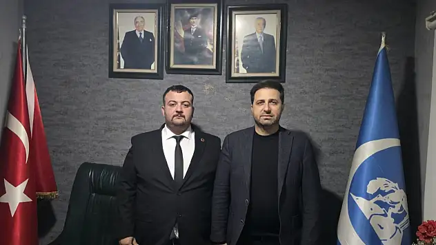 AK GENÇLİK TİRE ÜLKÜ OCAKLARI'NI ZİYARET ETTİ