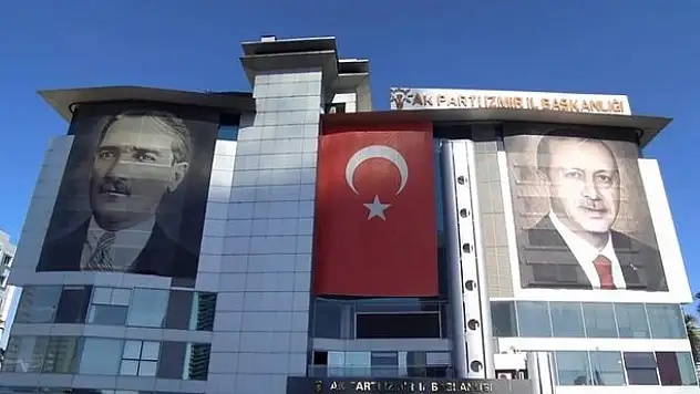 AK Parti İzmir İl Başkanlığı’nda sonuçlar bekleniyor