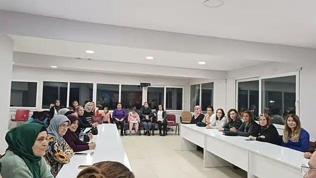 AK Parti Ödemiş Kadın Kolları Yönetim Kurulu Toplantısı Gerçekleştirildi