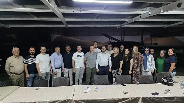 AK Parti Tire İlçe Teşkilatı Yönetim Kurulu Toplantısını Karateke Köyü'nde Gerçekleştirdi