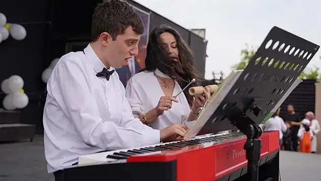 Aliağa’da engeller birlikte aşıldı