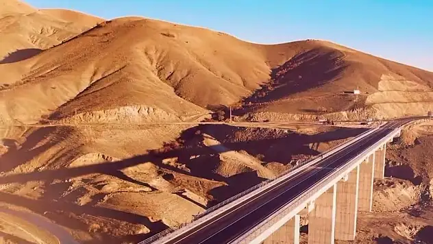 Atatürk'ün açtığı köprü yenilenerek tekrar hizmete girdi