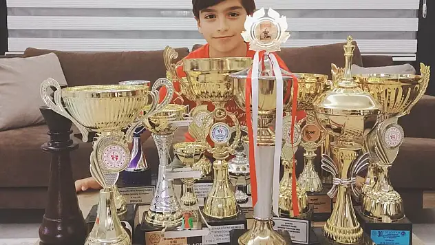 Avrupa'da satrançta göğsümüzü kabartacak başarı