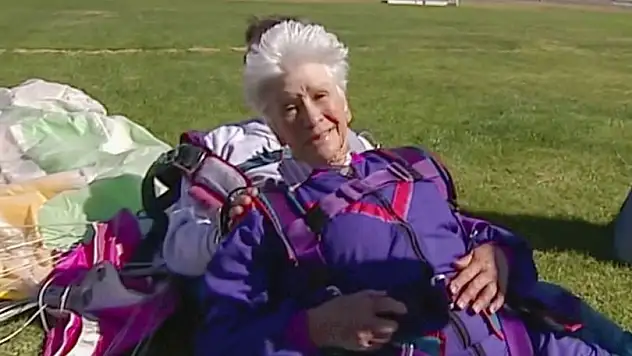 Avustralya’da şok tabancasıyla etkisiz hale getirilen 95 yaşındaki kadın öldü