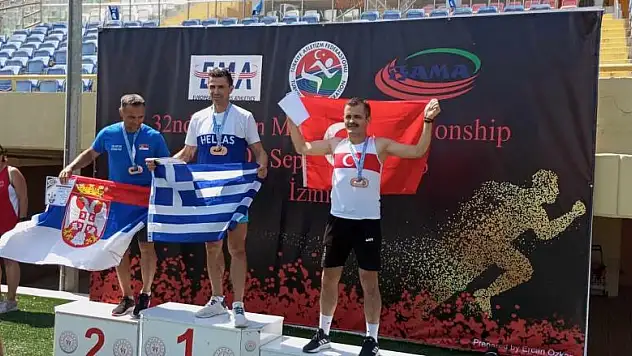 Aydınlı atlet madalyalara doymuyor