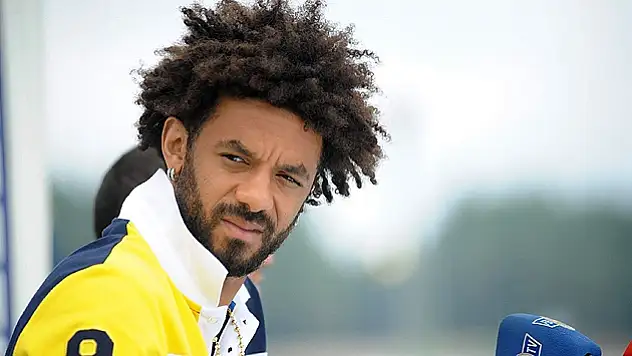 Baroni: Bu onurlu forma çok ağır