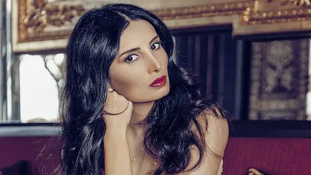 Başak Sayan’dan gündem olan bayram mesajı!