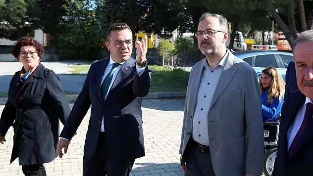 Başkan Aydın'dan Seferihisar’a kapalı spor salonu müjdesi