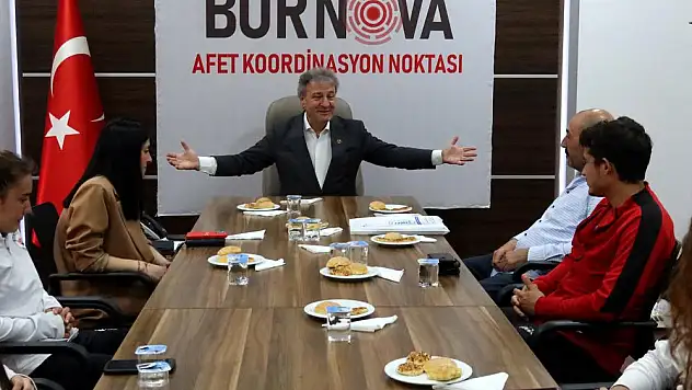 Başkan İduğ, şampiyonları ağırladı