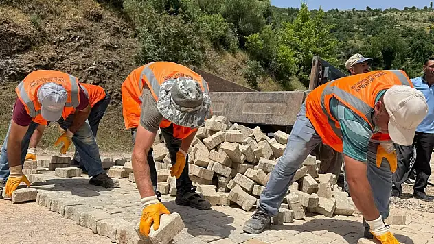 Başkan Nasuh Coşkun Yeşildere Mahallesi'nde Vatandaşlarla Buluştu