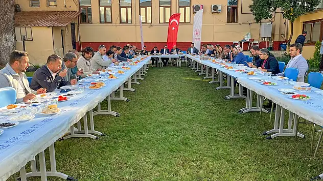 Bayındır'da Okul Sporları Değerlendirme Toplantısı Gerçekleşti